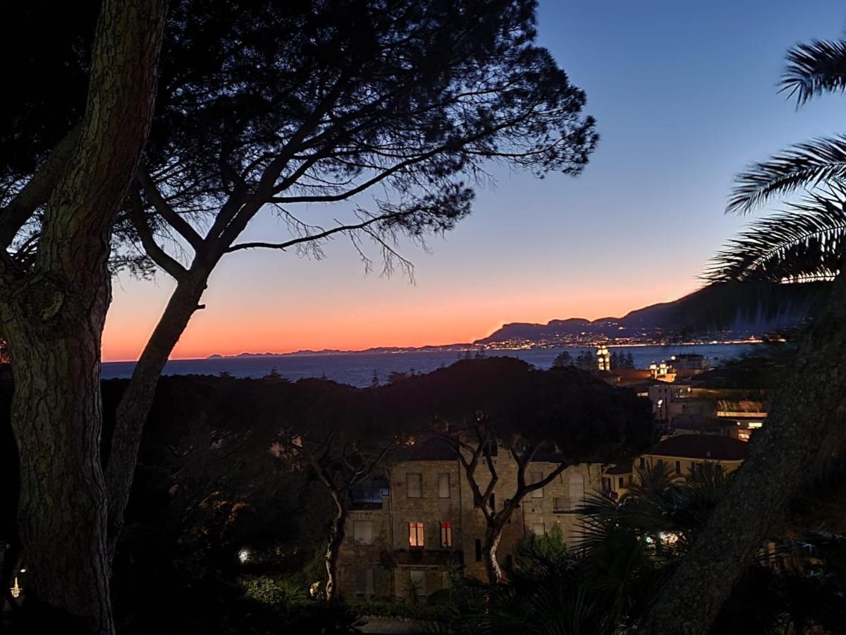 The Shell Apartment Bordighera Extérieur photo